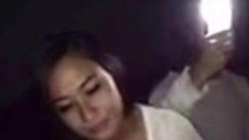 Photo of Istri Selingkuh Tertangkap Basah Oleh Temannya [Video]